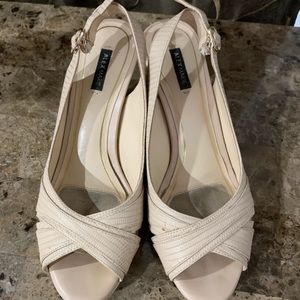 Open toes kitten heels